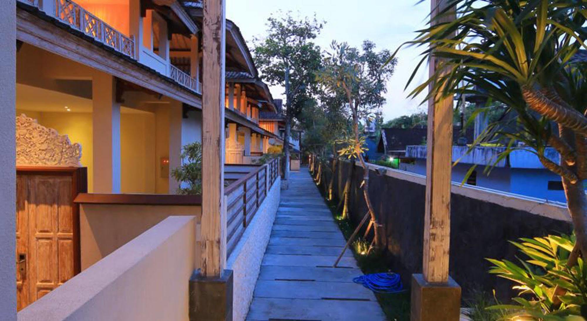 Adma Umalas Seminyak  Exterior photo